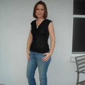 Meet your Posher, Becky